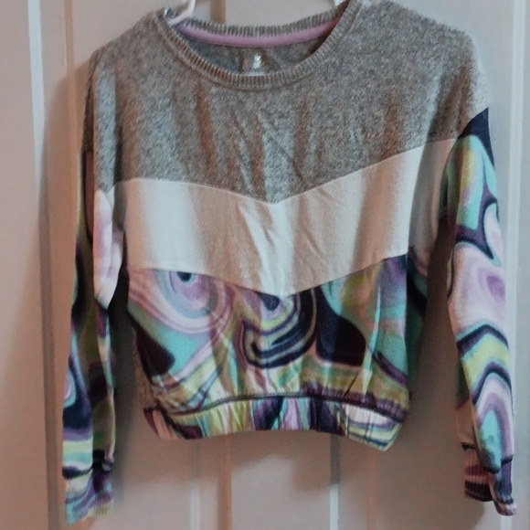 Girls fleece top and bottom by Justice. - Picture 2 of 10